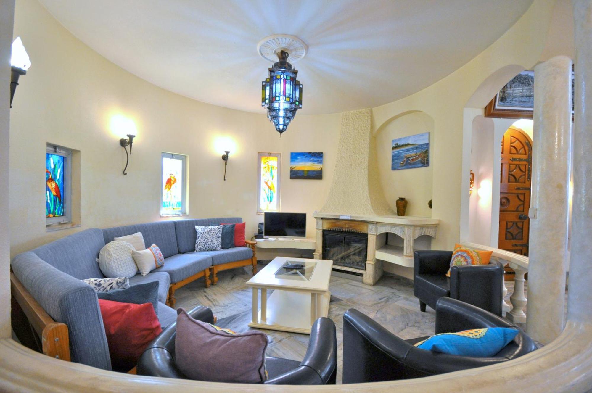 Walking Distance To The Centre - Snooker Table - Private Pool - 5 Bedrooms Quarteira Kültér fotó